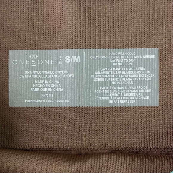 one5one Cropped Soft Cozy Leggings Womens Size S/M - NWT - Picture 5 of 8